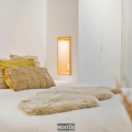 Sirocco Parkside - A Place To To Enjoy Stunning Views * 니우포르트