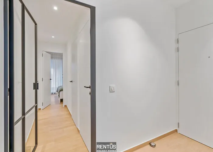 Sirocco Parkside - A Place To To Enjoy Stunning Views شقة