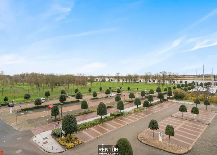 Sirocco Parkside - A Place To To Enjoy Stunning Views * نيوبورت